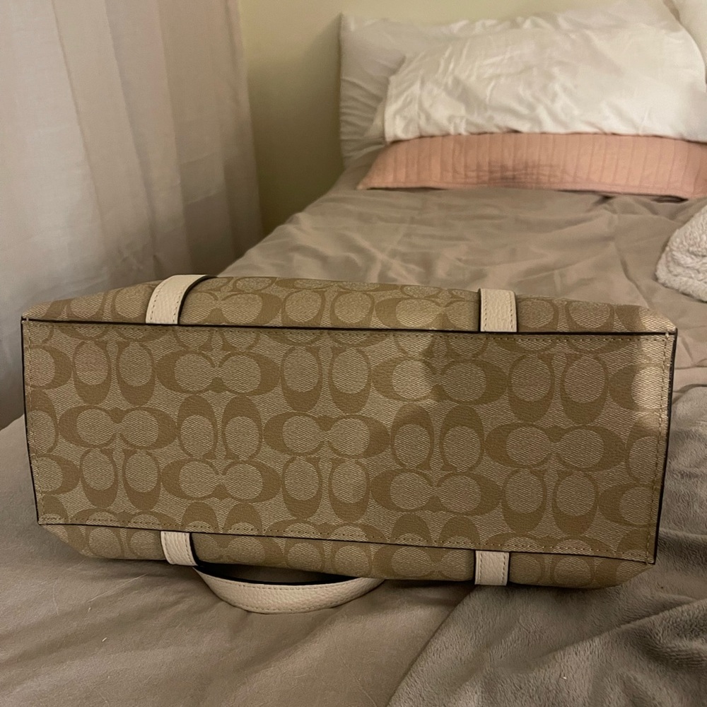 Large Coach Tote - Picture 3 of 7